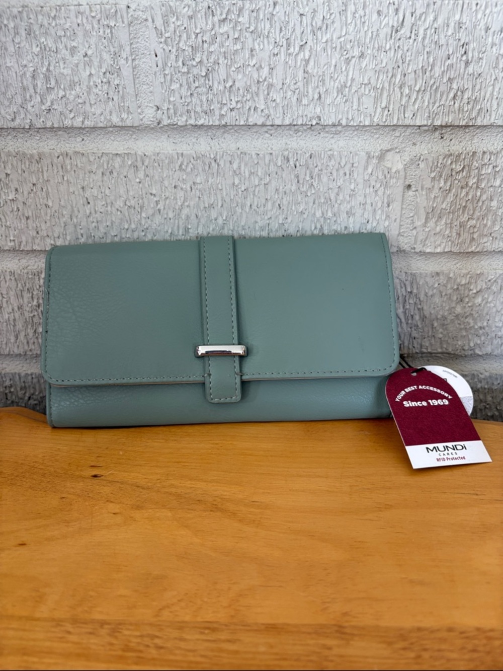 Mundi Sage Green Faux Leather Clutch Wallet RFID Protection Tri-Fold NEW`